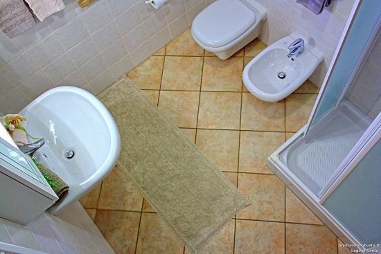 Draufsicht auf die Badezimmereinrichtung Salvia 