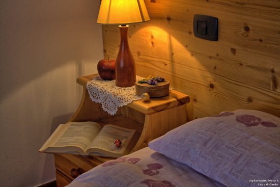 Detail eines Nachttisches